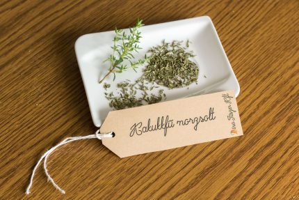 Kakukkfű, morzsolt